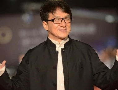 Ταινία του Τζάκι Τσαν στάθηκε αφορμή για απολύσεις σε κανάλι λόγω μίας... ερωτική σκηνής (βίντεο)